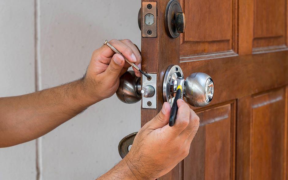 serrurier prix changement serrure Orphin
